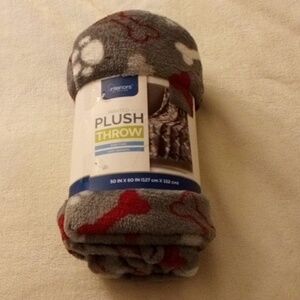 DOG BONE 50 X 60 PLUSH THROW